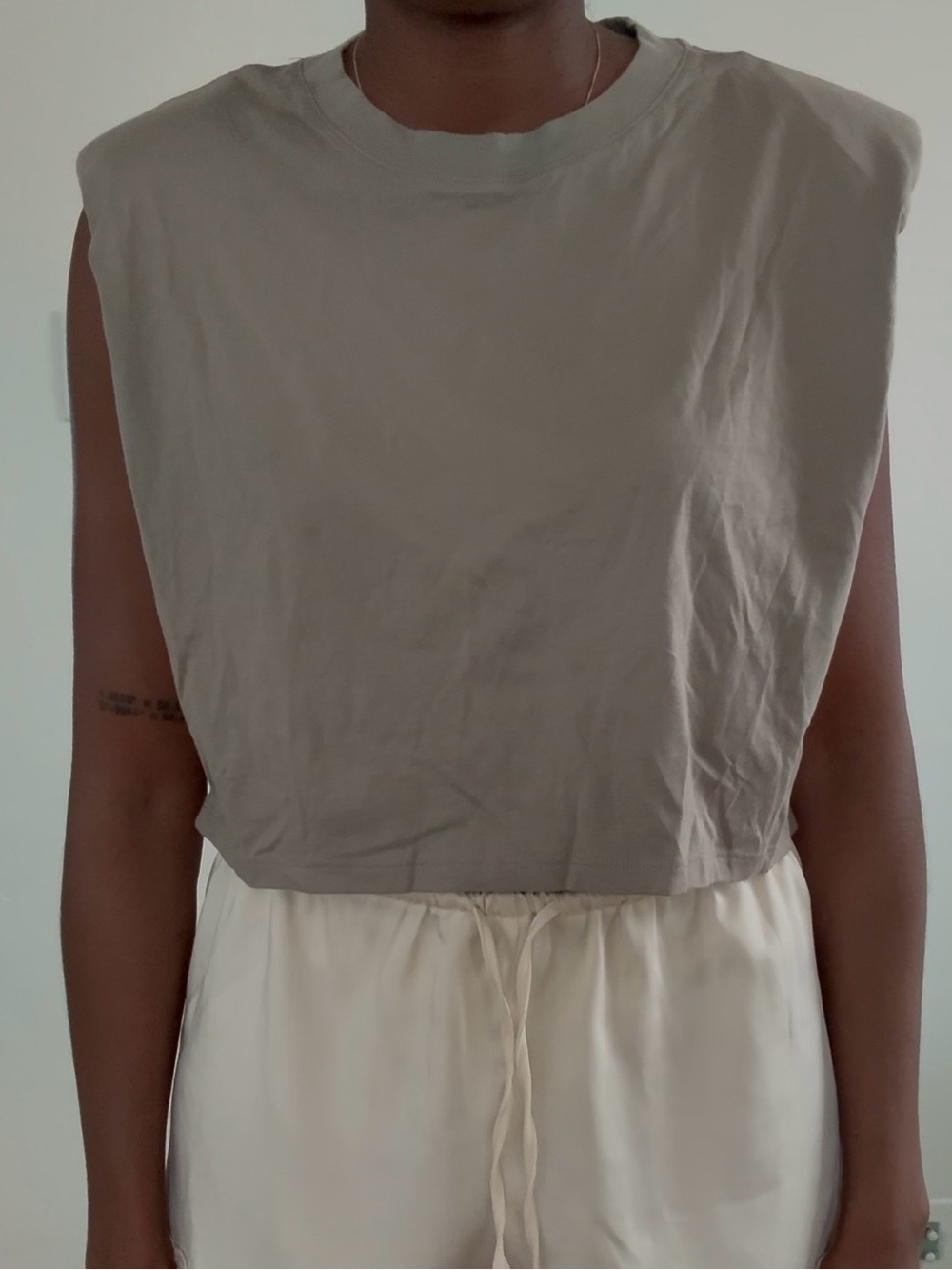 Aritzia Taupe Padded-Shoulder Cropped Muscle Tee